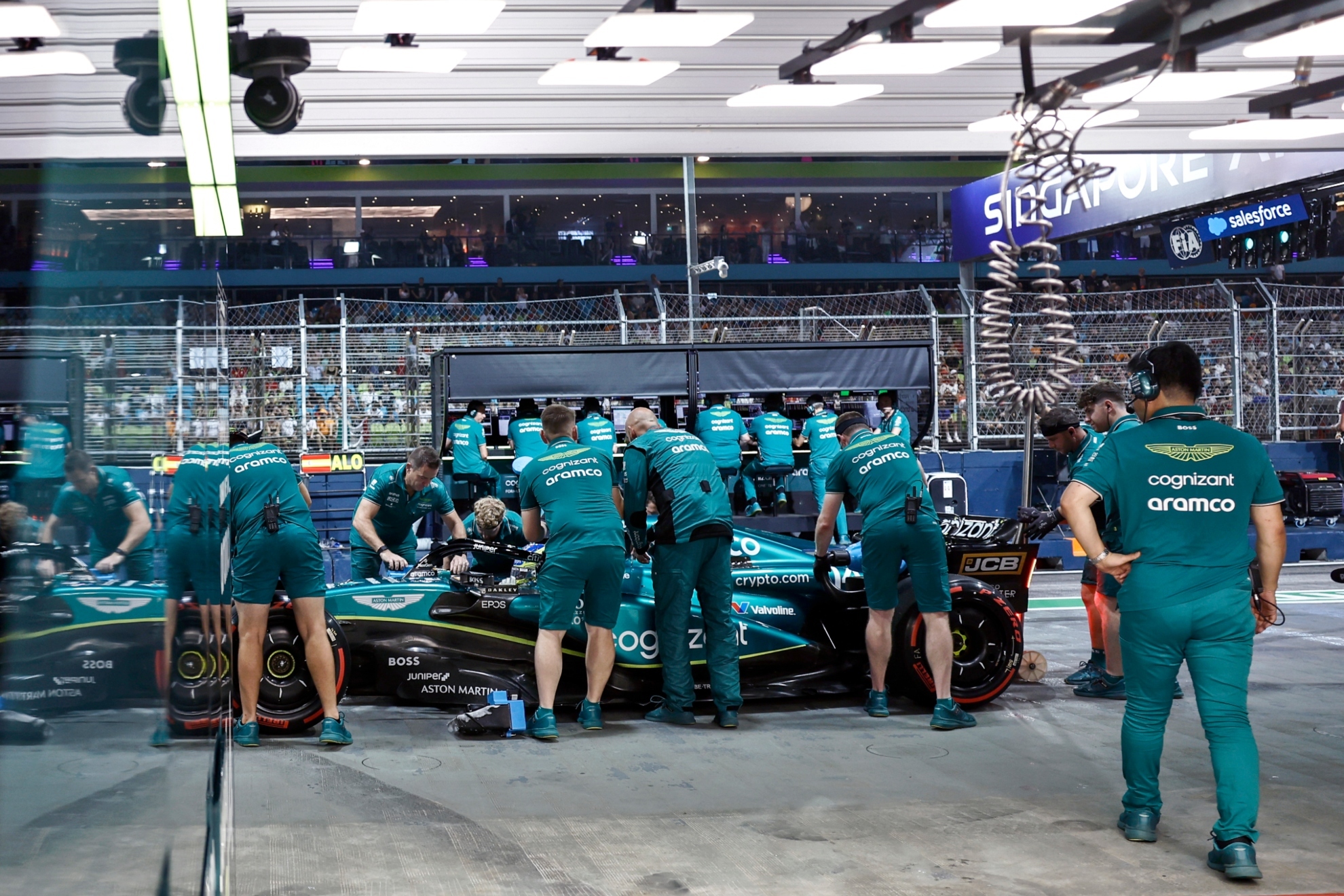 El equipo Aston Martin en el GP de Singapur
