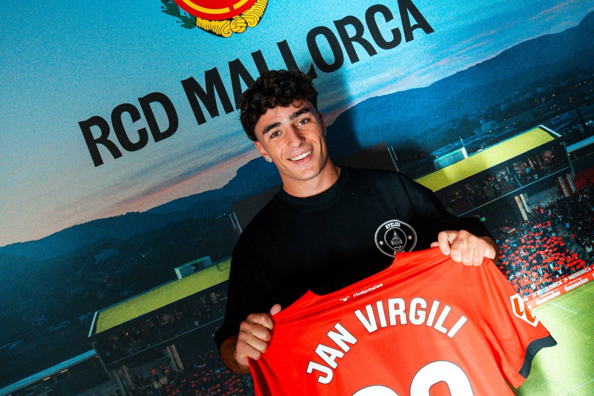 El Mallorca hace oficial el fichaje de Virgili