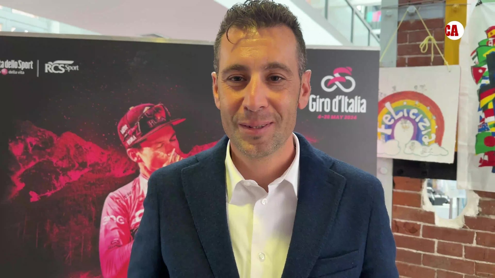 El astro italiano, gran ídolo del público local pese a que ahora ejerce como embajador del Giro, en vez de dar pedales, pasa revista en MARCA de todos los temas que rodean su deporte.