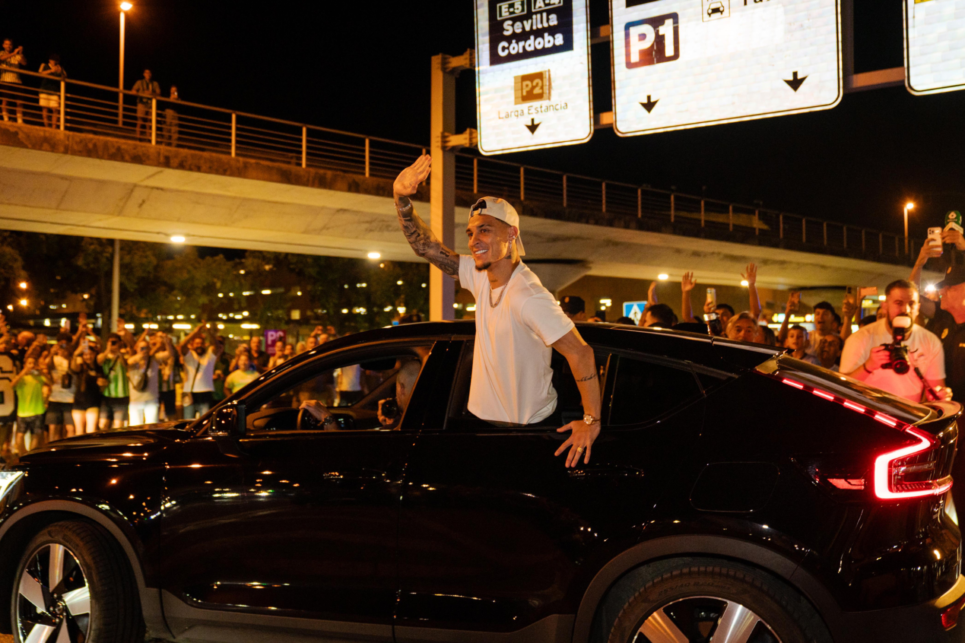 Antony, a su llegada al aeorpuerto