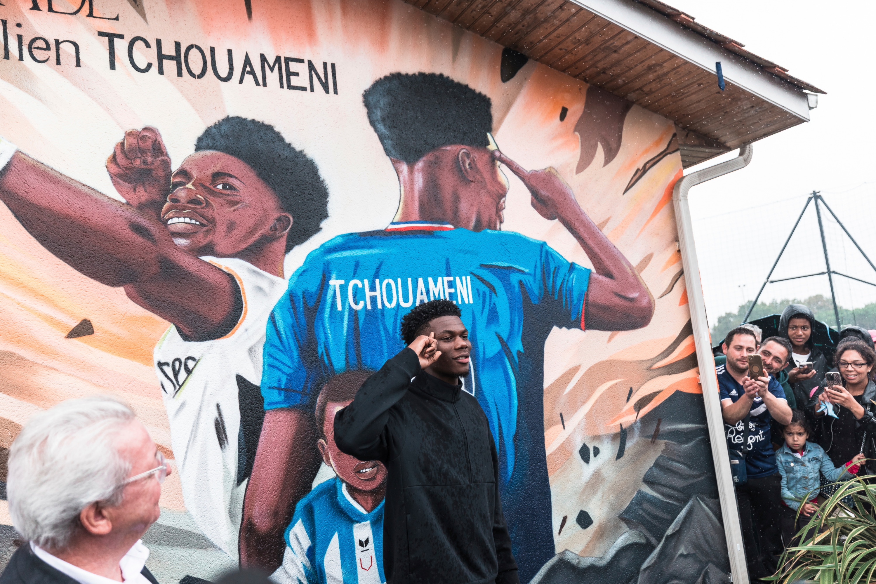 Tchouaméni inaugura el estadio que llevará su nombre en su ciudad natal, Artigues-près-Bordeaux