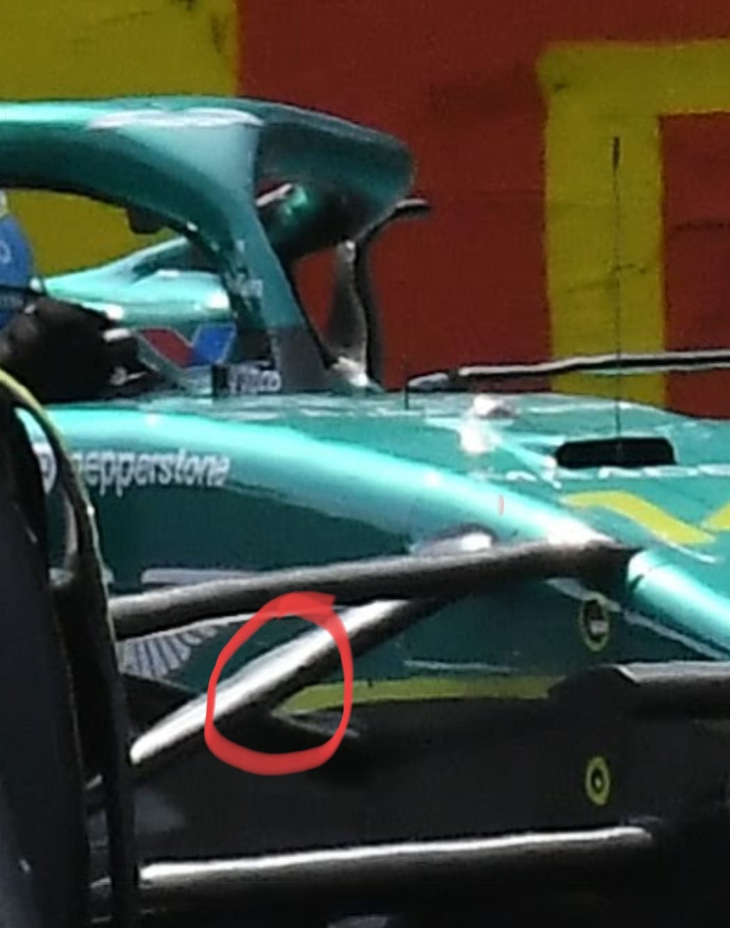 La fractura en la suspensión en Monza.