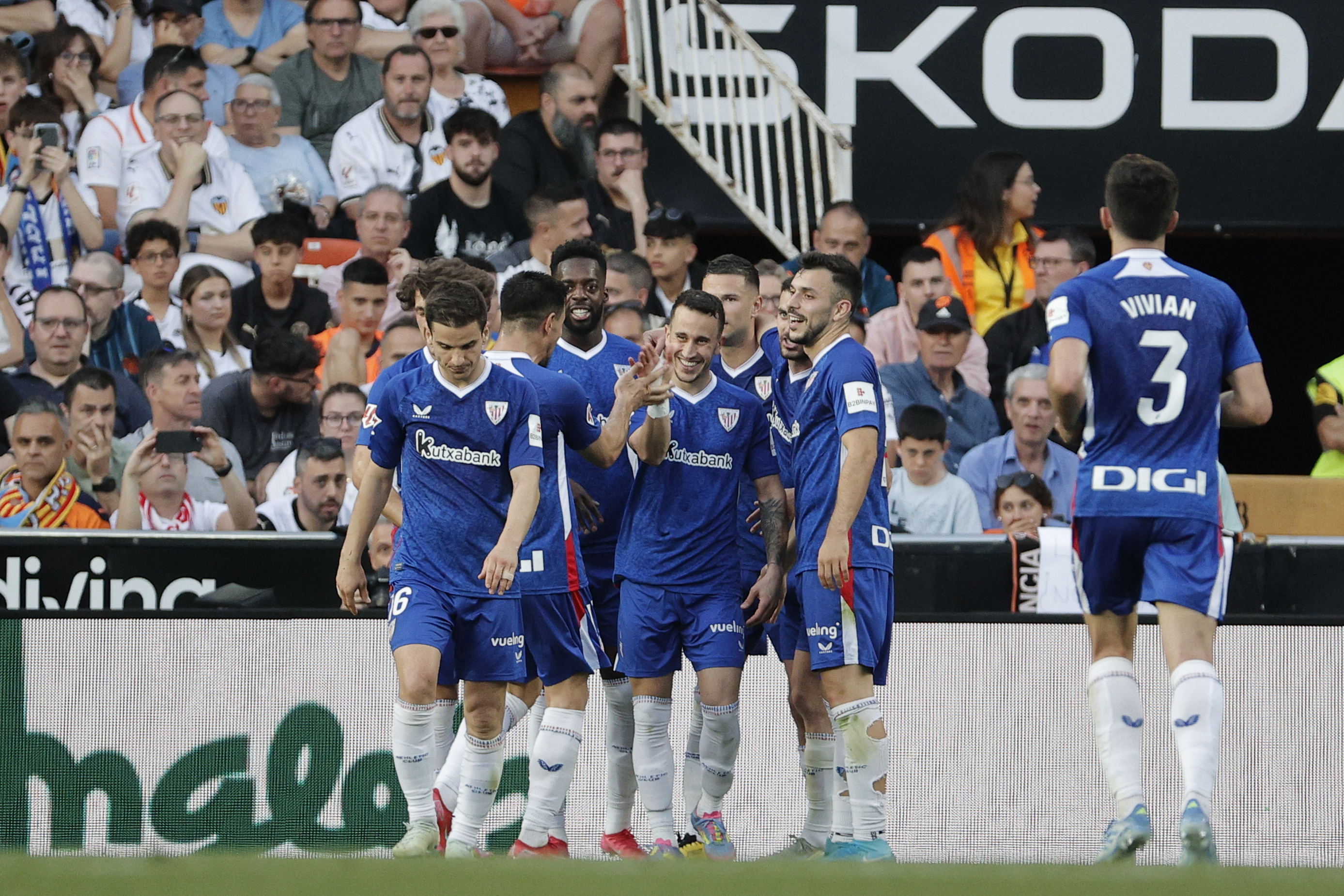 Berenguer celebra su gol en Mestalla en el partido de la jornada 37 de la temporada pasada.
