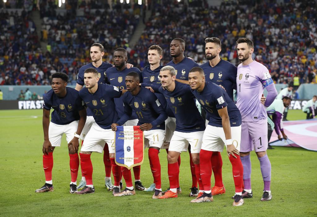 Konaté y Upamecano, en el once titular de Francia