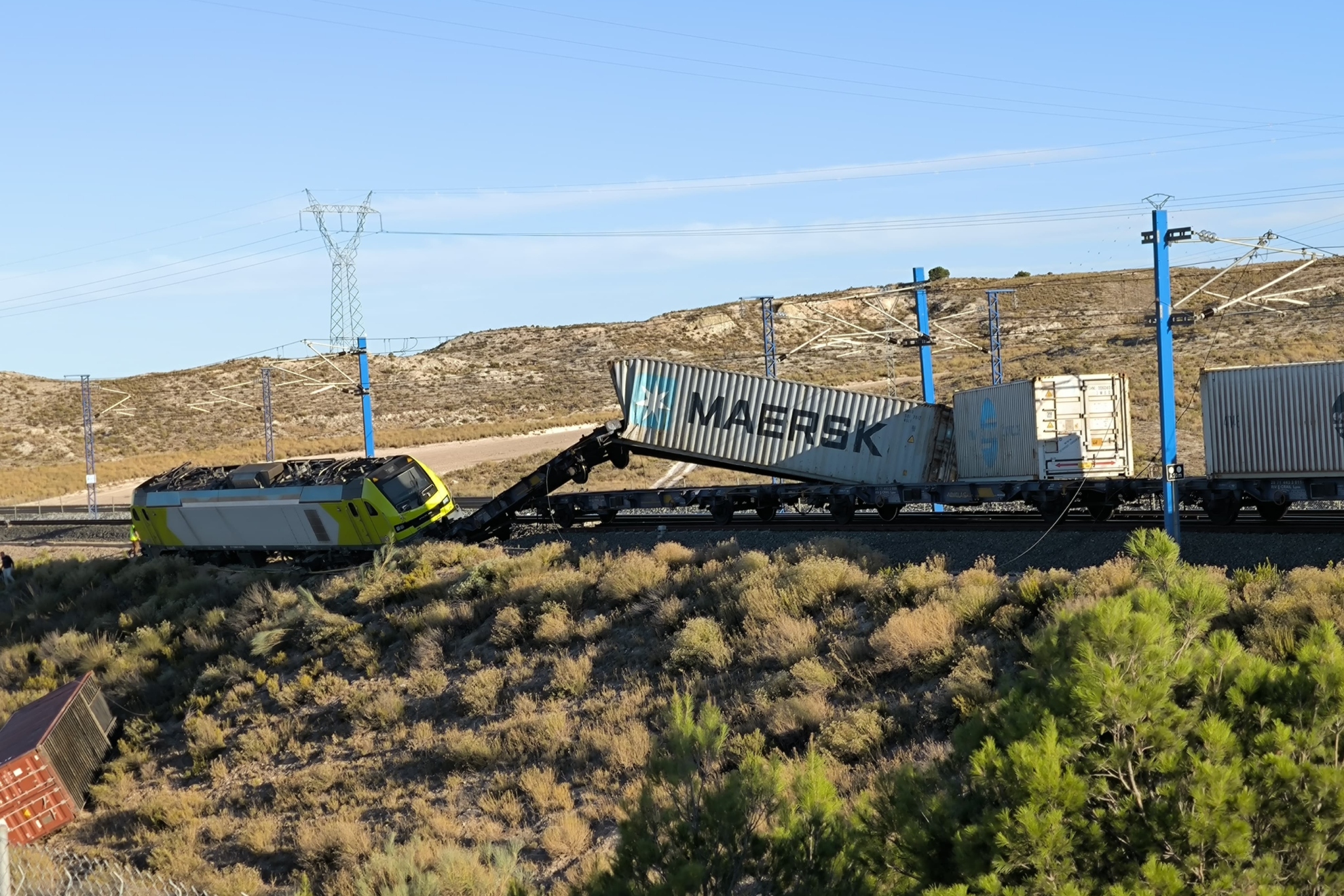 Imagen del tren descarrilado en Zaragoza