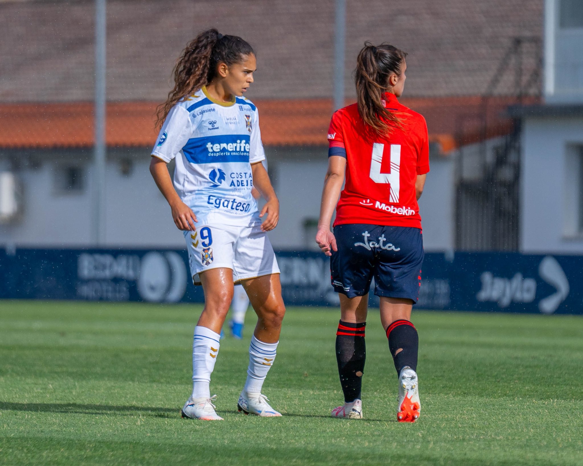 Ari Arias durante un partido con el Costa Adeje Tenerife