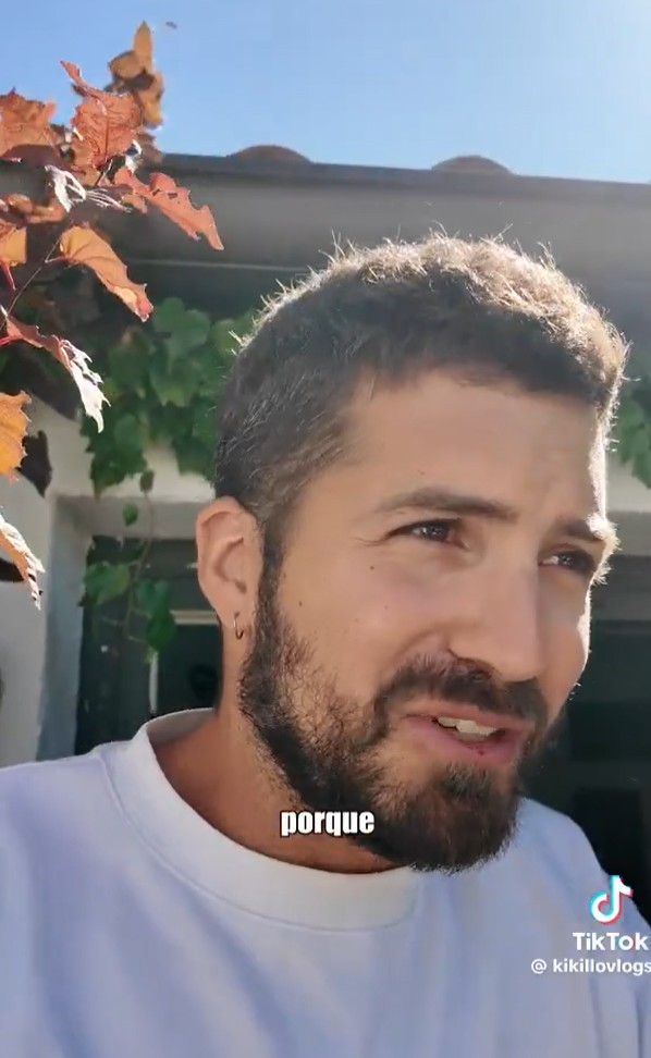 Kikillovlogs hablando sobre el grave error de una influencer