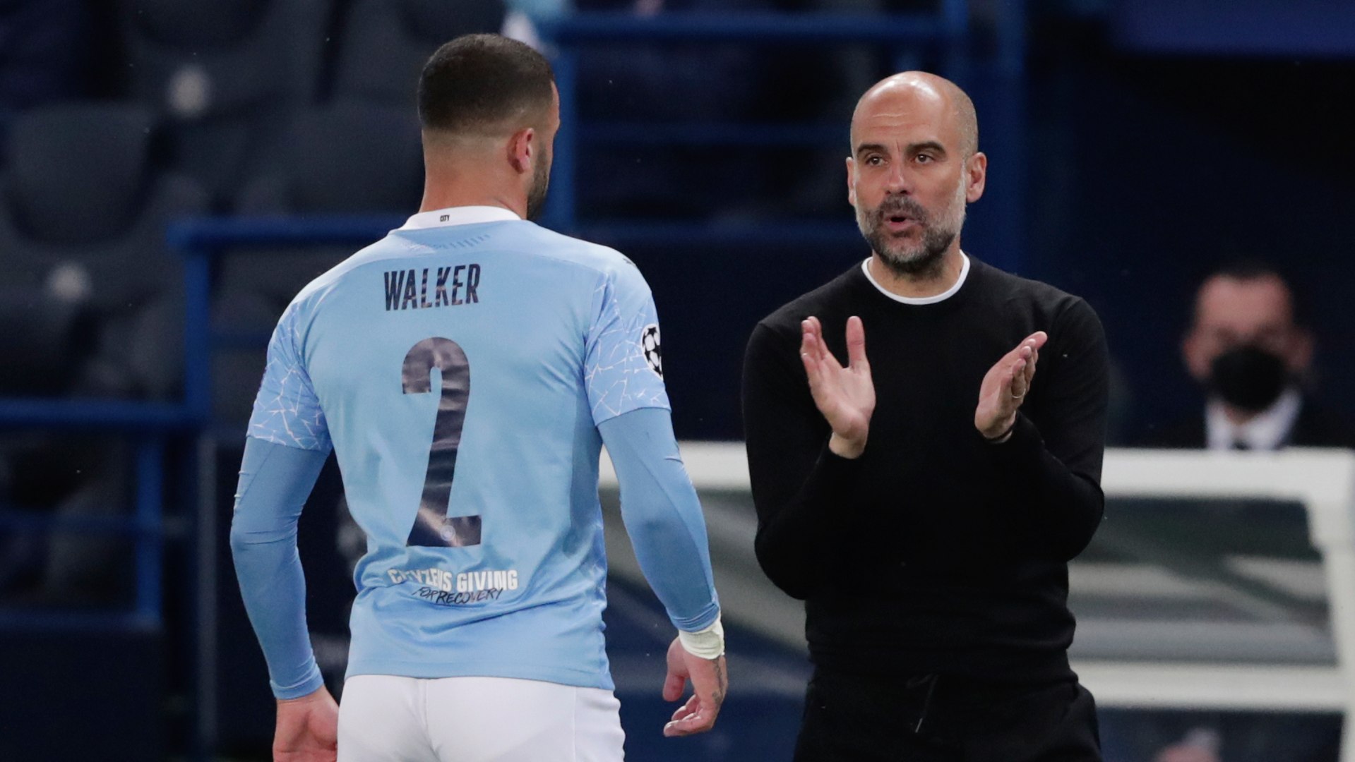 El lateral vuelve al Etihad este sábado con el Burnley, para medirse al City