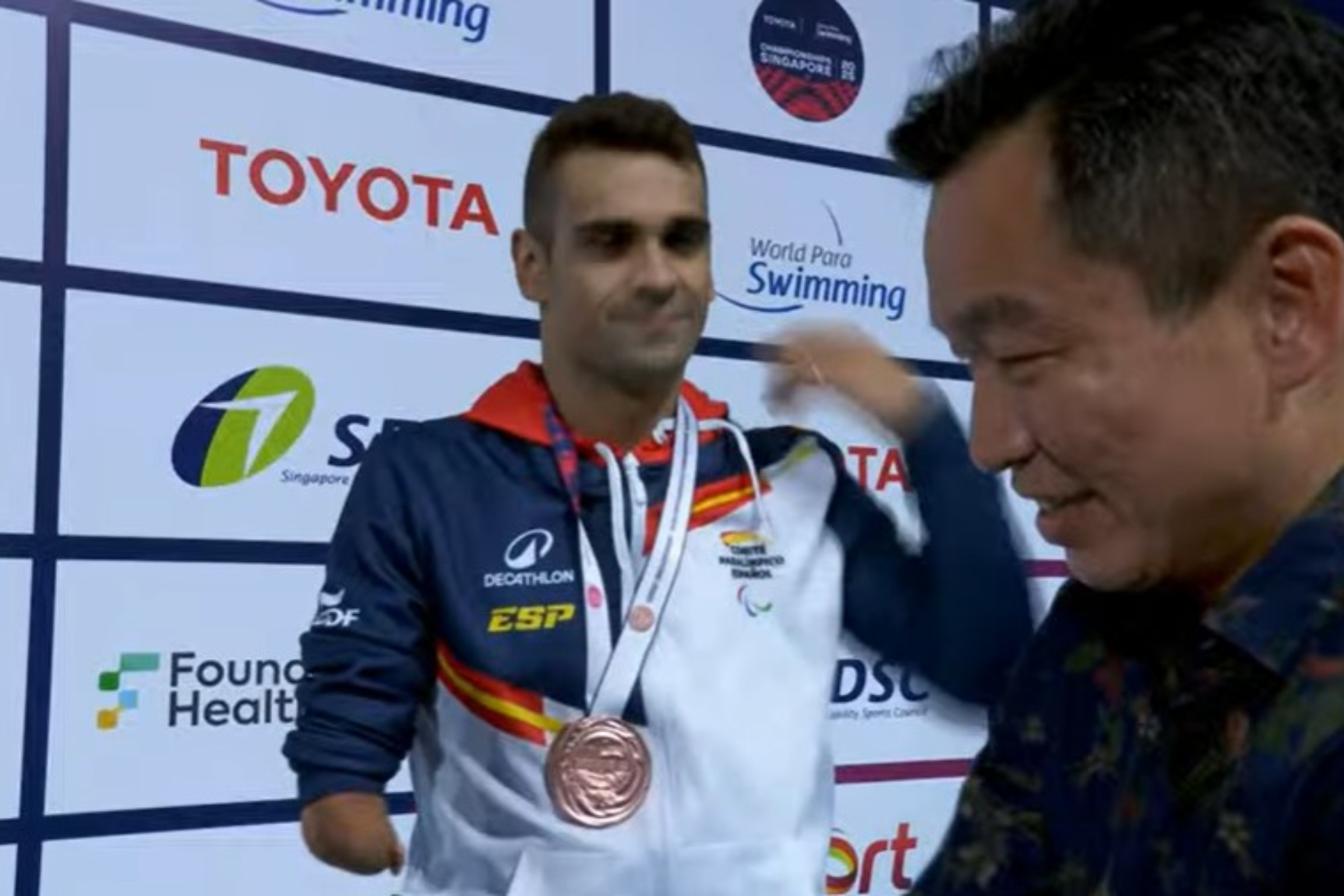 Óscar Salguero, con el bronce mundial en 100 metros SB8 en Singapur.