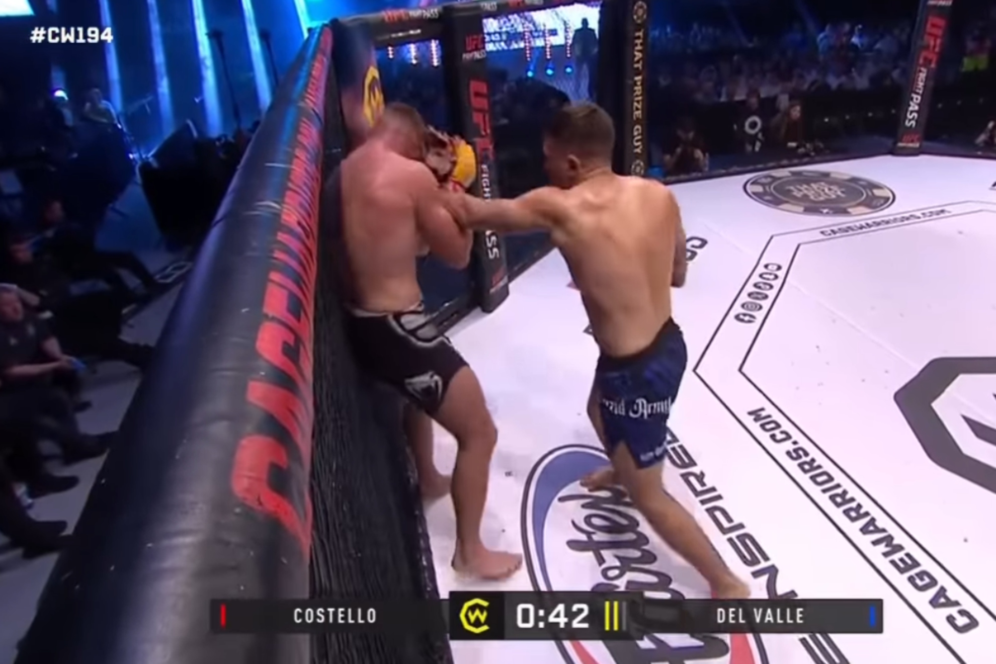 Manuel del Valle, durante su combate ante Stephen Costello.