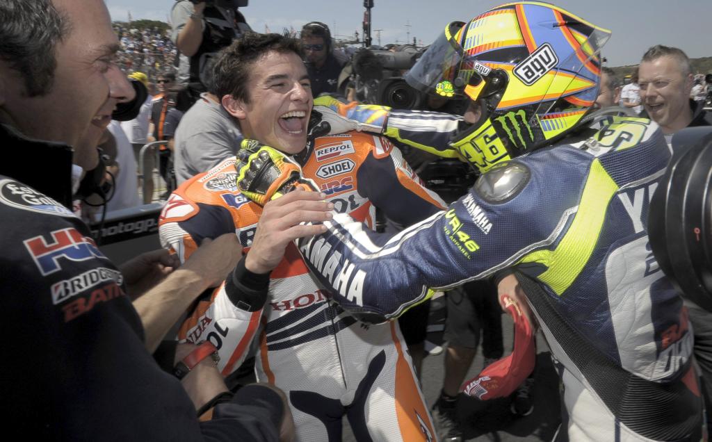 Rossi y Márquez, al terminar.