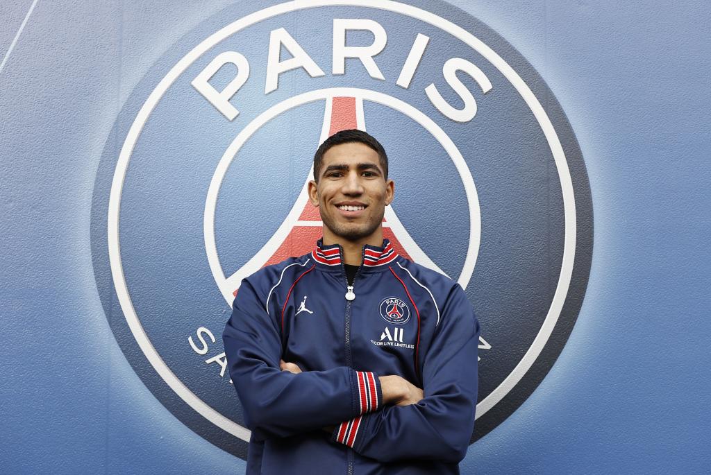 Achraf Akimi posa para MARCA