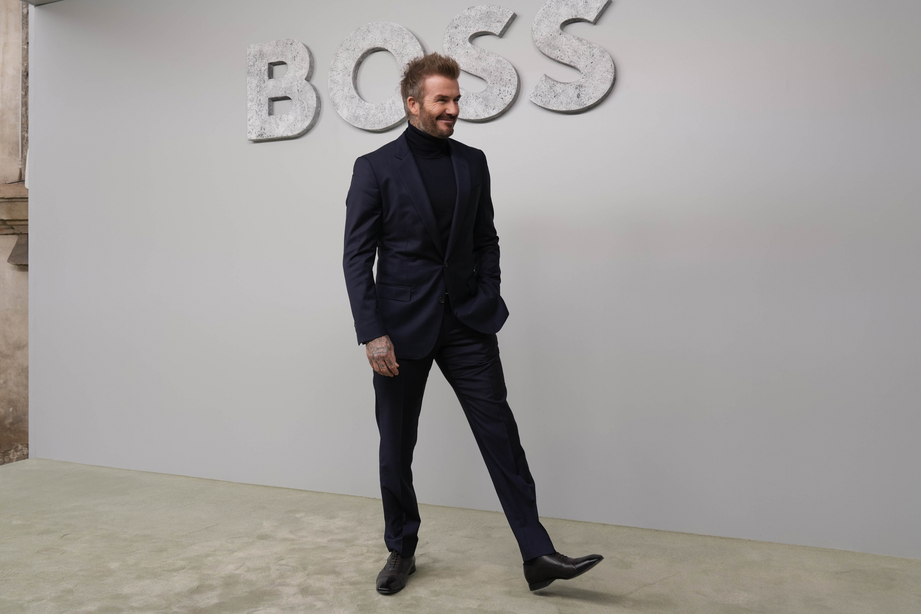 David Beckham desfilando para Hugo Boss durante la Semana de la Moda de Milán
