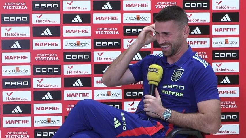 Unai Simón: "Joan García lo está haciendo muy bien, pero por la misma regla de tres tendría que venir Robert Sánchez"