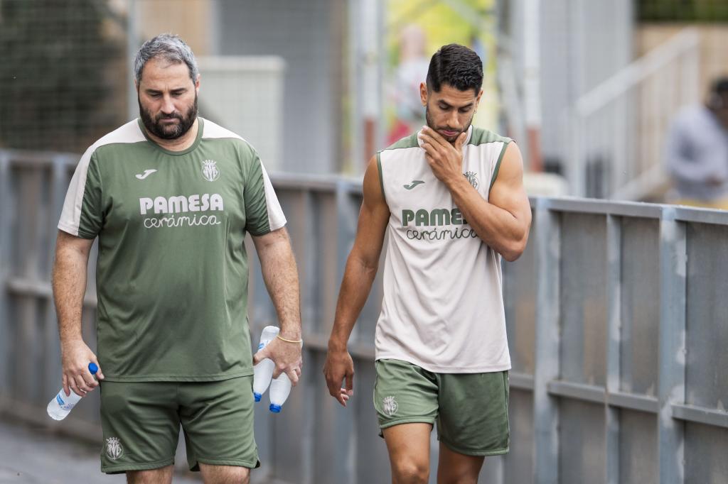 El delantero del Villarreal CF, Ayoze Pérez, durante el entrenamiento previo al partido de Liga de Campeones frente a la Juventus de Turín.- EFE / Andreu Esteban.
