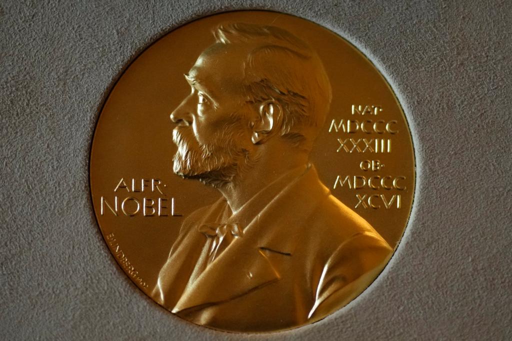 Una medalla del premio Nobel.