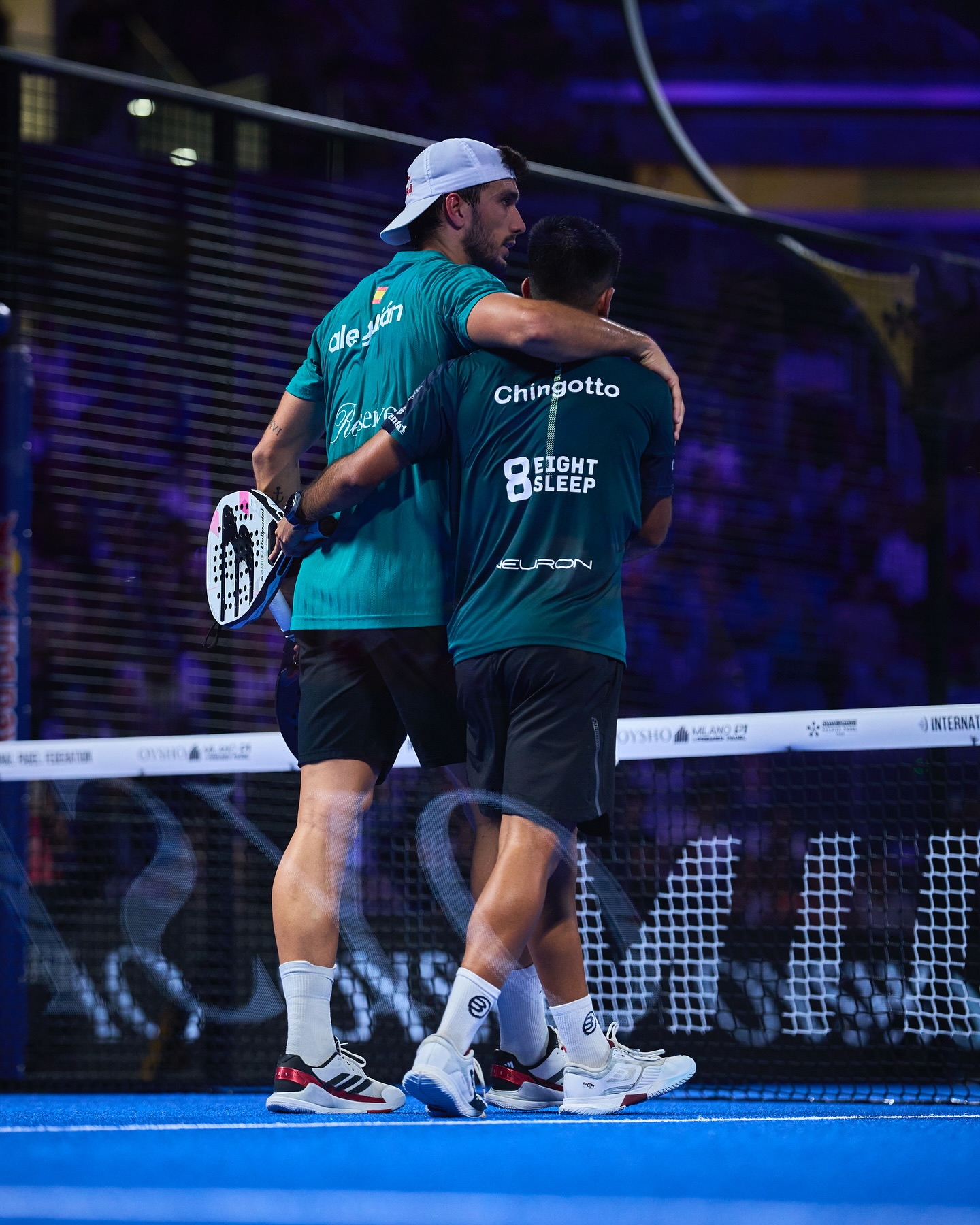 Chingotto y Galán celebrando la victoria en cuartos ante Lijó y Arce.